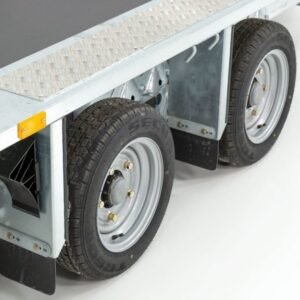 Reboque Porta-Máquinas Ifor Williams GX105 – 157 × 303 cm – 2,7 t – Rampa