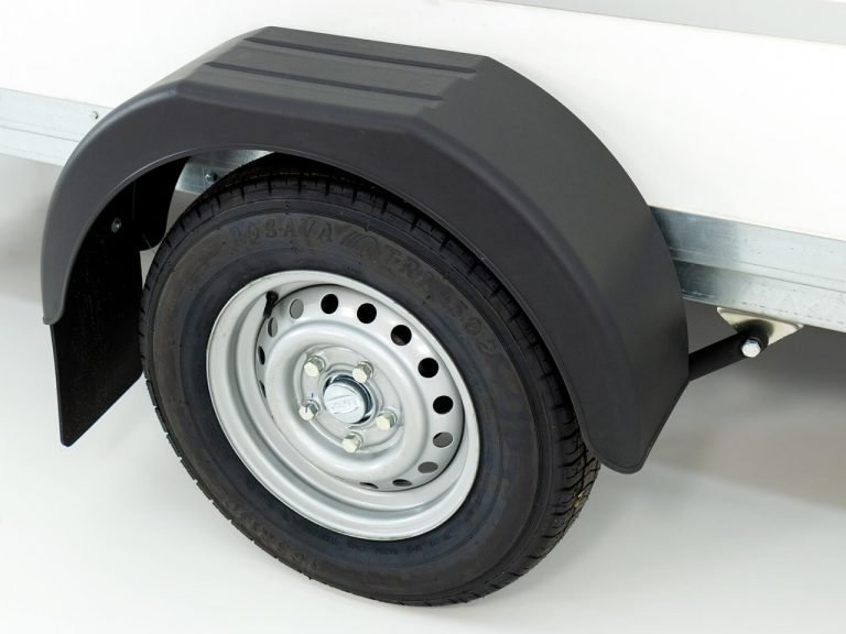 Reboque Furgão BK Altura:180cm 1,3t – Schräge vorn