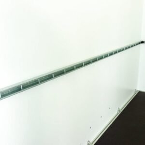 Reboque Furgão Unsinn ULK – 157 × 305 × 194 cm – 2,6 t – Rampa
