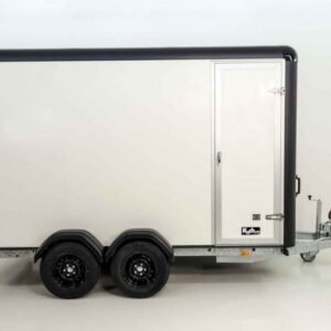 Reboque Furgão Henra Boxvan – 183 × 365 × 220 cm – 3,5 t – Rampa e Porta