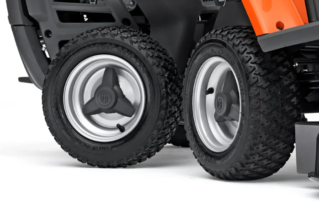 Corta-Relva Frontal Husqvarna R 112C5 – Plataforma Combi 85