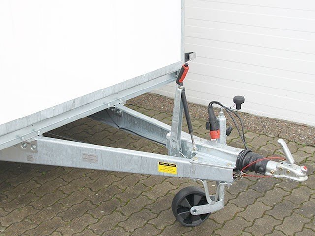 Reboque Furgão Altura:190cm 2,7t – 100km/h – Rampa