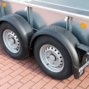 Reboque Porta-Máquinas Ifor Williams GD85 – 158 × 250 cm – 2,7 t – Rampa