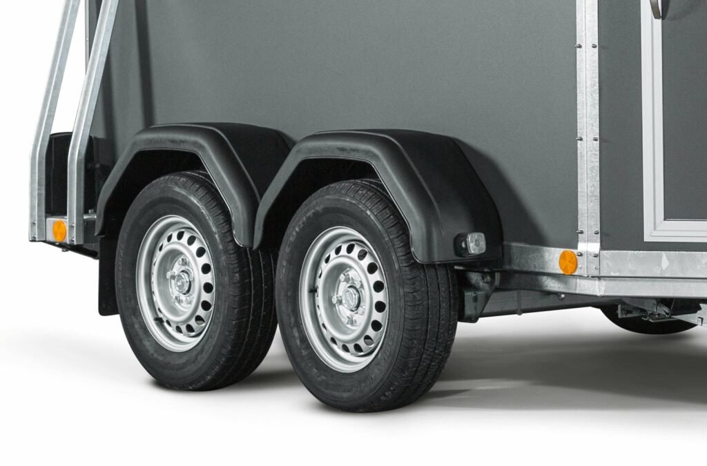 Reboque para Cavalos Böckmann Uno Esprit S/B – 1.600 kg