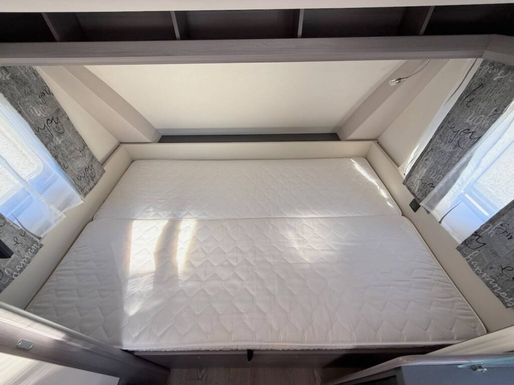 Caravana Hobby 390 SF Ontour – 4 Lugares