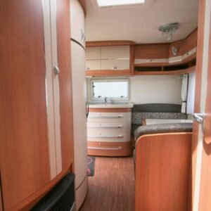 Caravana Hobby Excellent 440 SFr – 4 Lugares