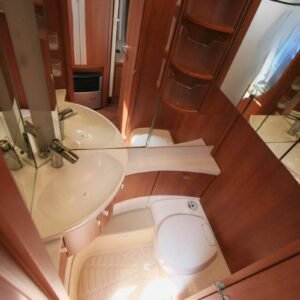 Caravana Hobby Excellent 440 SFr – 4 Lugares