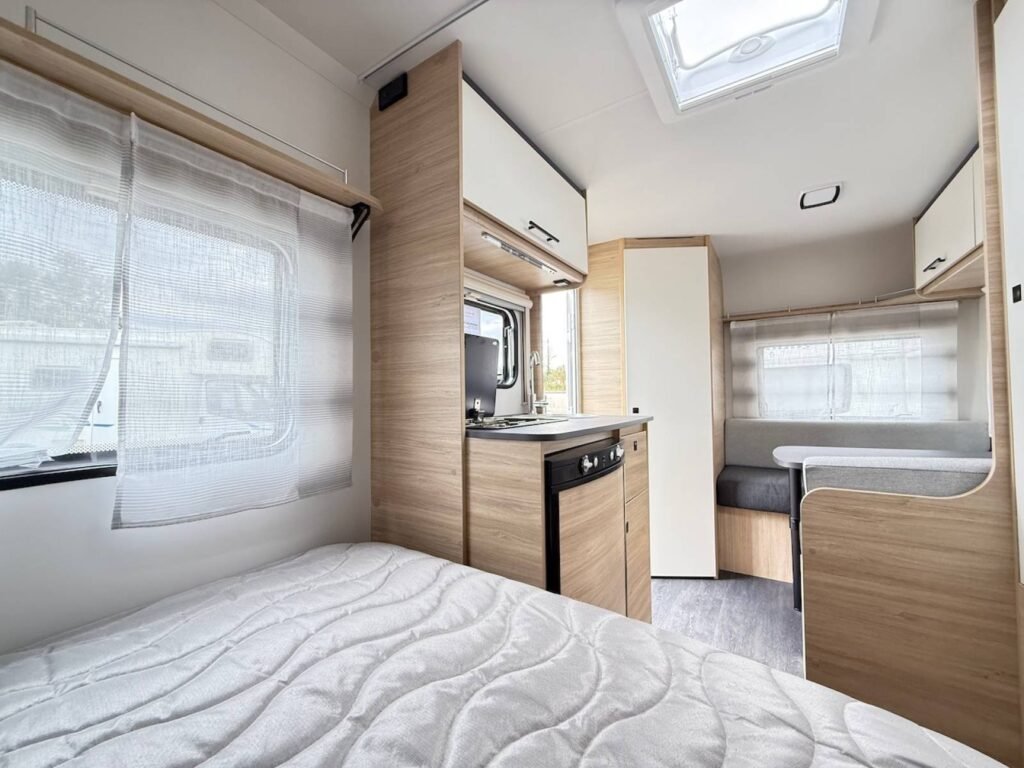 Caravana Caravelair Alba 390 – 4 Lugares