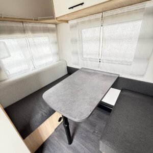 Caravana Caravelair Alba 390 – 4 Lugares