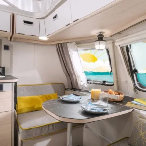 Caravana ERIBA Touring 310 – 3 Lugares para Dormir