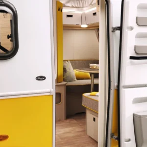 Caravana ERIBA Touring 530 – 3 Lugares para Dormir