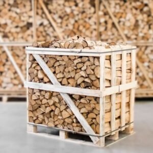 Halbe Palette kammergetrocknetes gespalten Birke Brennholz 25cm